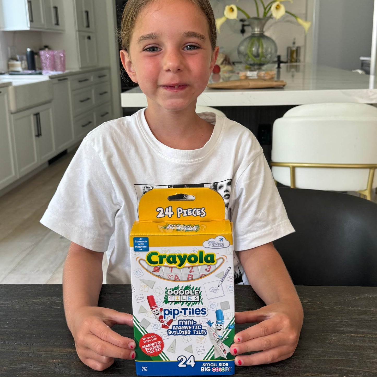 Crayola Mini Magnetic PIP-Tiles, Bold Colors