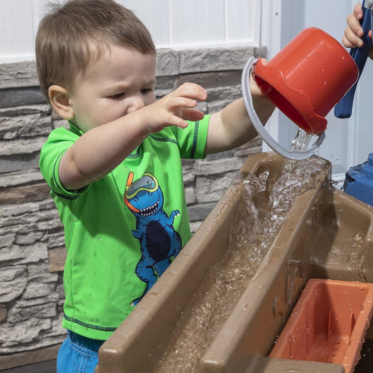 Step 2 Pump & Splash Discovery Pond Water Table