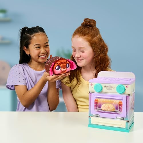 Cinnamon Treatz Oven – Interactive Bake & Reveal Oven Playset with Mystery Scented Plush (Cinnamon Pooch, Fondant Feline, or Strawberry Swirl), Mixing Tools, Dough, & Accessories, 5+