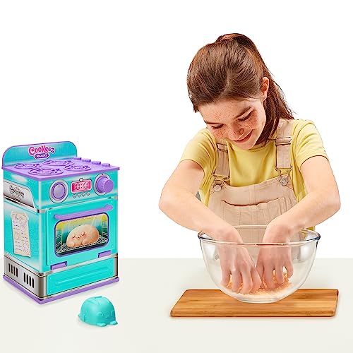 Cinnamon Treatz Oven – Interactive Bake & Reveal Oven Playset with Mystery Scented Plush (Cinnamon Pooch, Fondant Feline, or Strawberry Swirl), Mixing Tools, Dough, & Accessories, 5+