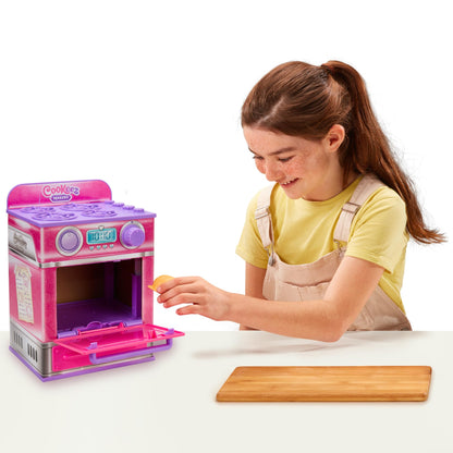 Cinnamon Treatz Oven – Interactive Bake & Reveal Oven Playset with Mystery Scented Plush (Cinnamon Pooch, Fondant Feline, or Strawberry Swirl), Mixing Tools, Dough, & Accessories, 5+