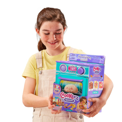 Cinnamon Treatz Oven – Interactive Bake & Reveal Oven Playset with Mystery Scented Plush (Cinnamon Pooch, Fondant Feline, or Strawberry Swirl), Mixing Tools, Dough, & Accessories, 5+